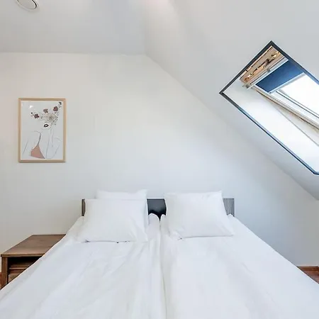 Joenrannalla, Historiaa Ja Modernia Mukavuutta Apartament *