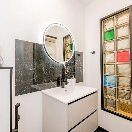 Apartament Joenrannalla, Historiaa Ja Modernia Mukavuutta