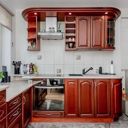Apartament Joenrannalla, Historiaa Ja Modernia Mukavuutta Parnawa