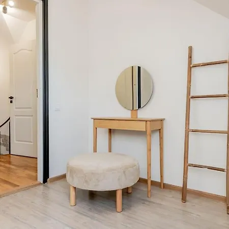 Apartament Joenrannalla, Historiaa Ja Modernia Mukavuutta Parnawa