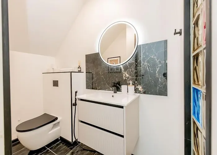 Daire Joenrannalla, Historiaa Ja Modernia Mukavuutta