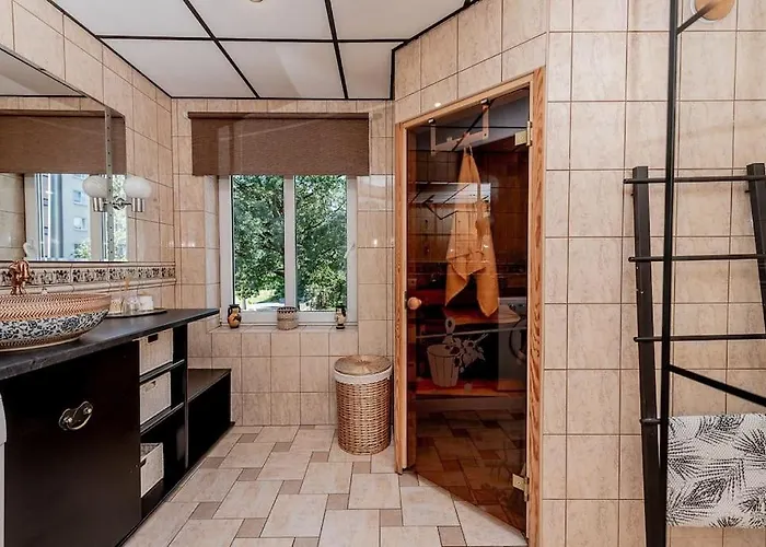 Daire Joenrannalla, Historiaa Ja Modernia Mukavuutta *